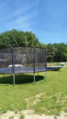 Tennis und/oder Squash in der Unterkunft Baumzelt mitten im Wald bis 180kg oder in der Nähe