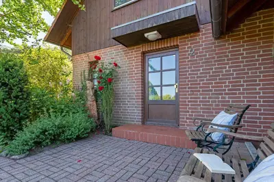 Ein Garten an der Unterkunft Ferienparadies Seeweg 2