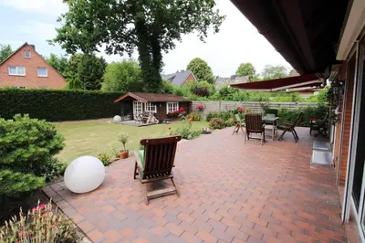 Ein Garten an der Unterkunft Küstenglück