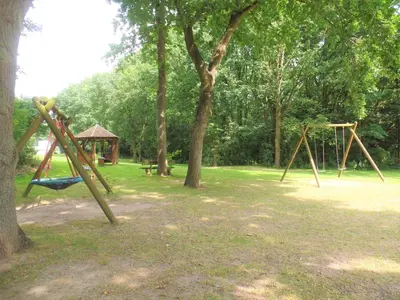 Ein Kinderspielbereich in der Unterkunft Panoramic B03-1