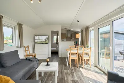 Küche/Küchenzeile in der Unterkunft Süsel Seeparx Ferienhaus Seebrise