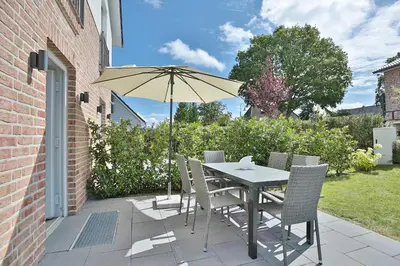 Ein Garten an der Unterkunft Haus Oberdeck 2
