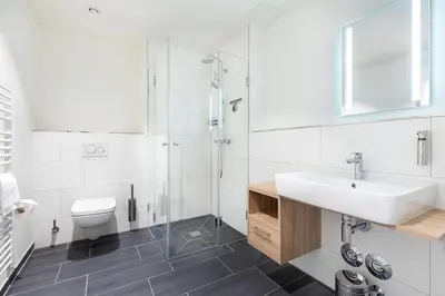 Ein Badezimmer in der Unterkunft Godewindpark Exklusives Apartment 3-08