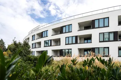Das Gebäude in dem sich die Ferienwohnung befindet