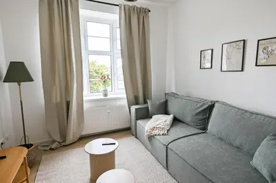 Ein Sitzbereich in der Unterkunft Charmante 2-Zimmer-Wohnung am Wasser & Altstadt