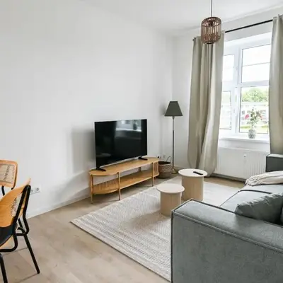 Charmante 2-Zimmer-Wohnung am Wasser & Altstadt