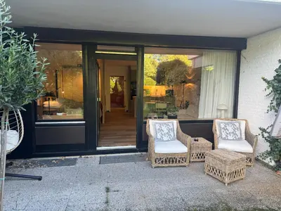Ein Sitzbereich in der Unterkunft Wuff & Wellensicht Travemünde