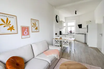 Küche/Küchenzeile in der Unterkunft Helle 2 Zimmer Altbauwohnung in Lübecks Altstadt