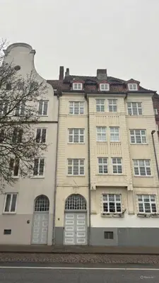 Das Gebäude in dem sich die Ferienwohnung befindet