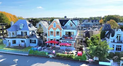 Das Gebäude in dem sich die Ferienwohnung befindet