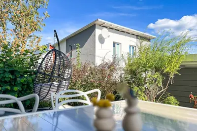 Ein Garten an der Unterkunft Ferienwohnung Sandweiss Ferienwohnung 01