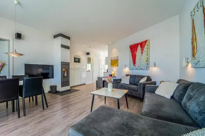 Ein Sitzbereich in der Unterkunft Promenadenvilla 03 Wohnung 10