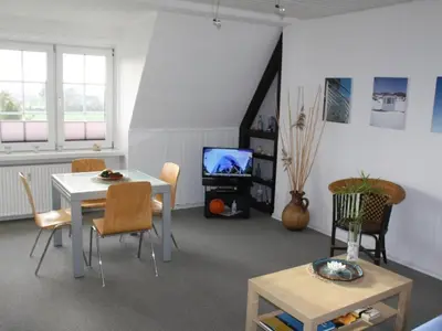 TV/Unterhaltungsangebot in der Unterkunft Apartment Wohnung in Gießelrade mit Großem Garten by Interhome