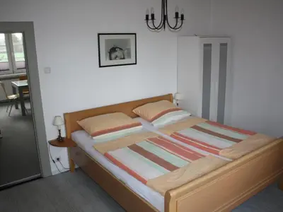 Ein Bett oder Betten in einem Zimmer der Unterkunft Apartment Wohnung in Gießelrade mit Großem Garten by Interhome