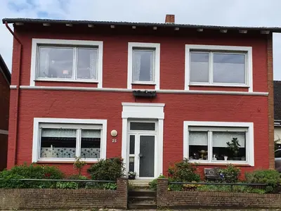 Das Gebäude in dem sich die Ferienwohnung befindet