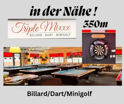 Ein Billardtisch in der Unterkunft Gemütlich 8, Netflix und Kaffee frei, Parken vor der Tür