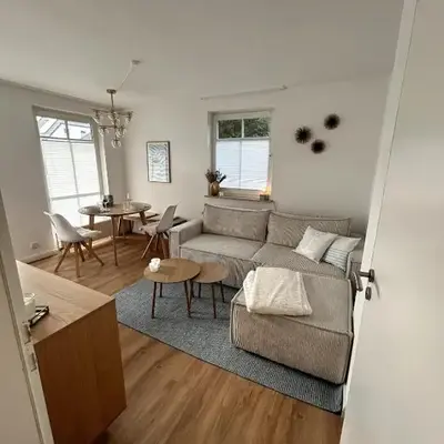 Sonnige & neu eingerichtete Ferienwohnung