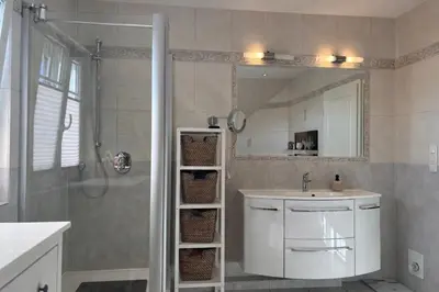 Ein Badezimmer in der Unterkunft 4 Zimmer Ostseetraum