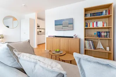 Ein Sitzbereich in der Unterkunft Strandhotel Scharbeutz Oceanview Deluxe
