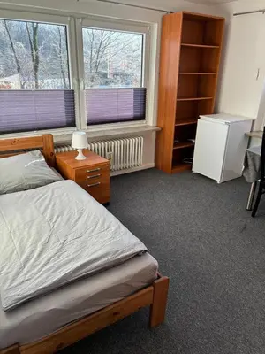 Ein Bett oder Betten in einem Zimmer der Unterkunft Freundliche Monteurwohnung