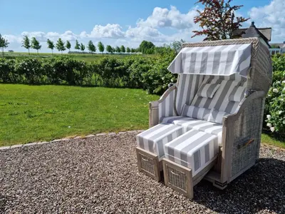 Ein Garten an der Unterkunft Holiday Home 4 Jahreszeiten by Interhome