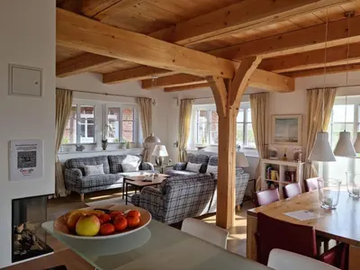 Ein Sitzbereich in der Unterkunft Holiday Home 4 Jahreszeiten by Interhome