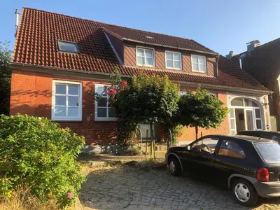 Das Gebäude in dem sich die Ferienwohnung befindet
