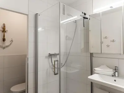 Ein Badezimmer in der Unterkunft Objekt-Nr 246 - Strand - Kaiserallee