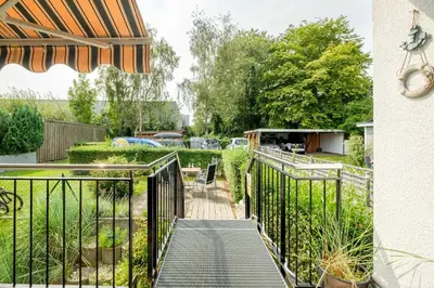 Ein Garten an der Unterkunft 2 Seasons, High Five