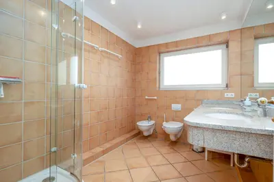 Ein Badezimmer in der Unterkunft Gästehaus Nina #4