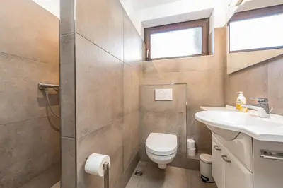 Ein Badezimmer in der Unterkunft Haus Dorothea, App 18