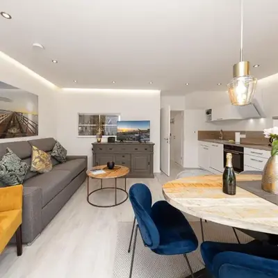 SunSide Apartment #5