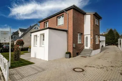Das Gebäude in dem sich die Ferienwohnung befindet