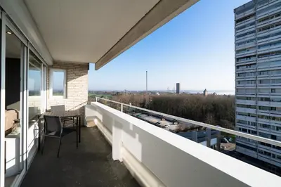 Ein Balkon oder eine Terrasse in der Unterkunft Panoramic App B07-1