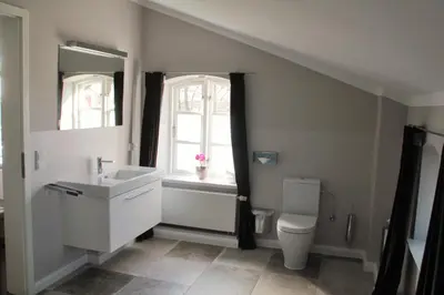 Ein Badezimmer in der Unterkunft Herrenhaus Gut Neuruppersdorf