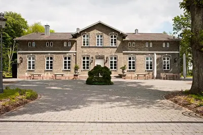 Das Gebäude in dem sich das Hotel befindet