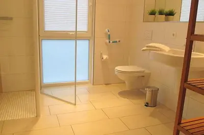 Ein Badezimmer in der Unterkunft Apartmentvermittlung Mehr als Meer - Objekte 42 & 51