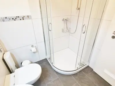 Ein Badezimmer in der Unterkunft Apartmentvermittlung Mehr als Meer - Objekt 46