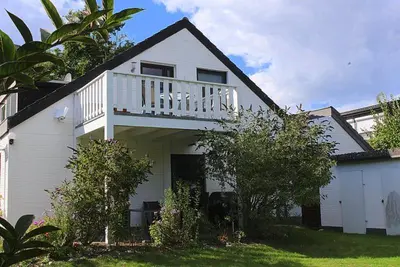 Das Gebäude in dem sich die Ferienwohnung befindet