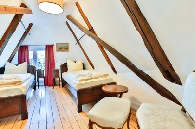 Ein Sitzbereich in der Unterkunft Riverside Apartments