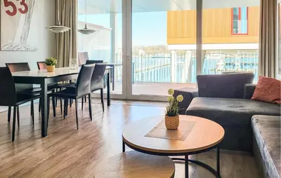 Ein Sitzbereich in der Unterkunft Priwallpromenade 23, Whg 6