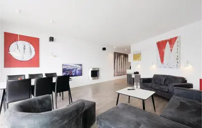 Ein Sitzbereich in der Unterkunft Priwallpromenade 27, Whg 5