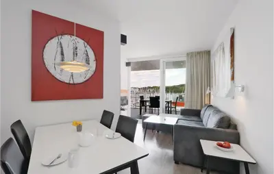 Ein Sitzbereich in der Unterkunft Priwallpromenade 27, Whg 6