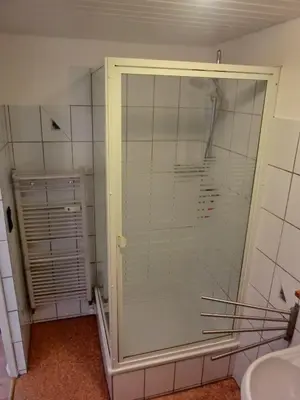 Ein Badezimmer in der Unterkunft 2-Zimmer-Ferienwohnung im 1. Obergeschoss