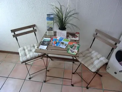 Ein Sitzbereich in der Unterkunft 1-Zimmer-Apartment 2 Hochparterre