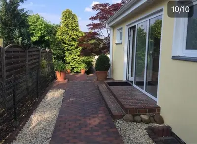 Ein Garten an der Unterkunft Tiffany´s Ferienapartments sind alles, außer... gewöhnlich!!!