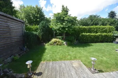 Ein Garten an der Unterkunft Ferienhaus Abendsonne