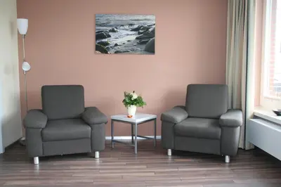 Ein Sitzbereich in der Unterkunft ancora Marina Haus 2 Nr 07, Typ 2