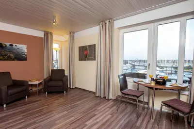 Ein Sitzbereich in der Unterkunft ancora Marina Haus 2 Nr 05, Typ 1