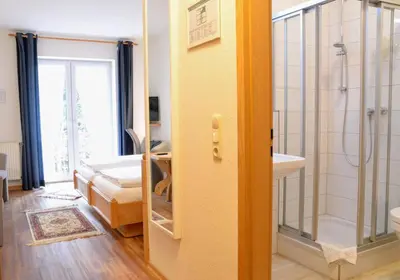 Ein Badezimmer in der Unterkunft Waldhotel Twiehaus Garni